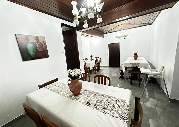 Quinta Dos Encantos Full Private Mansion