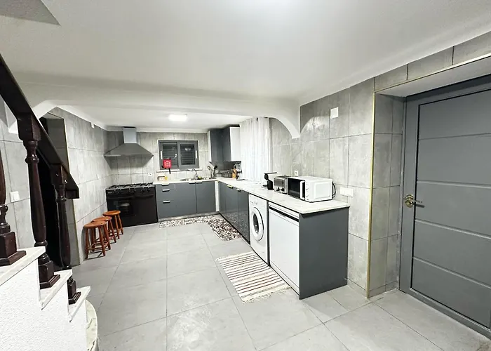 Quinta Dos Encantos Full Private Mansion